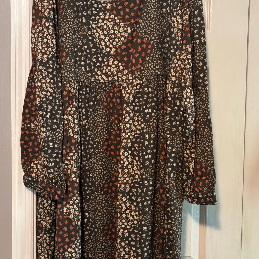 Chic Long Sleeve Floral Dress in Brown and Orange